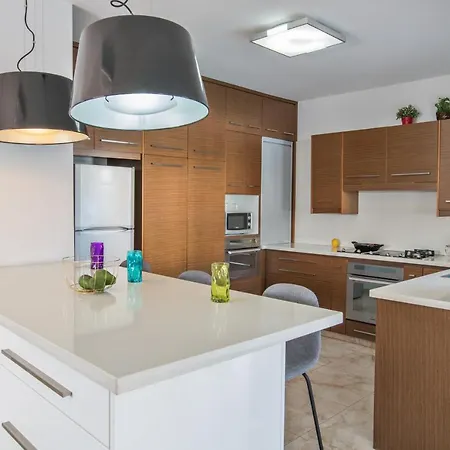 Citrus Luxury * Protaras